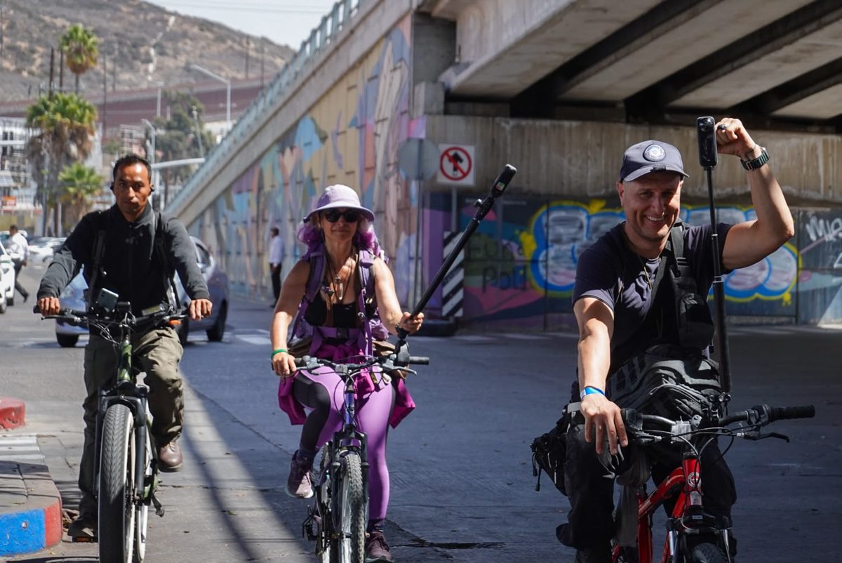 Bicicletas de Burning Man cruzan la frontera para tener una segunda vida en Tijuana